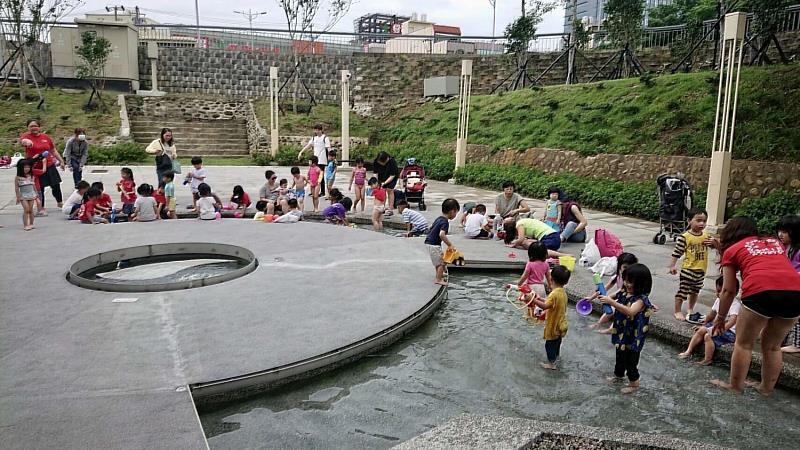 水道取水口。