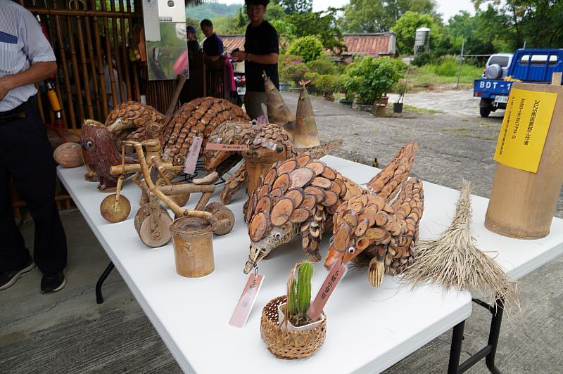 龍興社區發展協會投入穿山甲保育，並導入家庭農園概念，為社區永續發展及生態保育努力