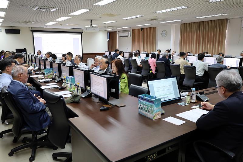 「M6」系統會議在亞大舉行,6校代表齊聚。