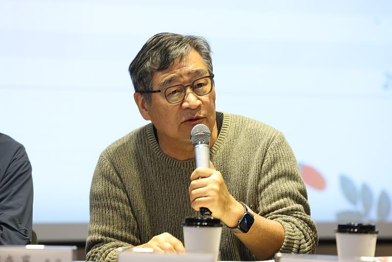 文化部今年初為第1屆百大文化基地徵選舉辦評審委員共識座談會，身兼作家、文史工作者暨電視節目主持人的王浩一提出許多想法與建言。