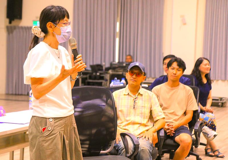 南臺科大文化底蘊計畫主持人開場勉勵大家以音樂創作來推廣逐漸消逝的台灣珍貴本土文化。