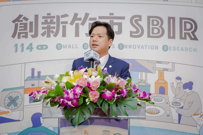 邱臣遠代理市長鼓勵轄內中小企業與青年創業者投入創新研發