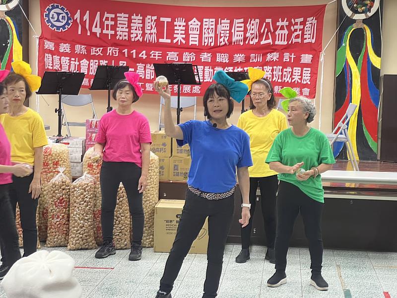 高齡健康促進職訓班成果展,展現銀髮學員生命力-1