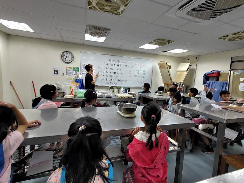 救國團終身學習中心～「夏令小博士成長班」歡樂開課