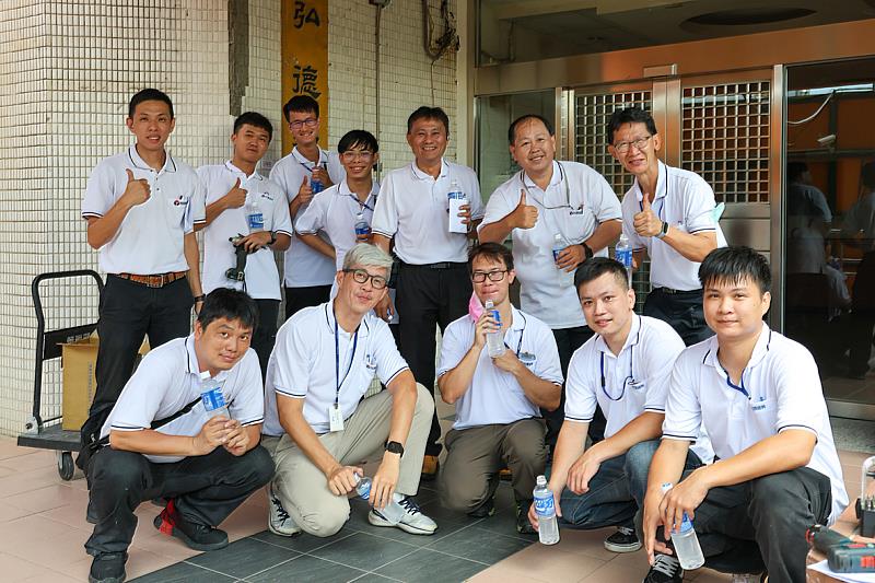 台灣福興工業股份有限公司今(2025)年持續攜手國立高雄科技大學，連續第二年導入「GoodLock好生活」公益換鎖計畫，今年針對建工校區兩棟宿舍進行換鎖工程。