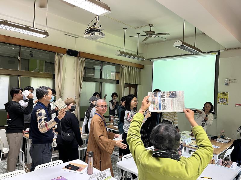 南華大學辦理環境教育人員培訓,透過「環境倫理之實踐」課程,讓學員體驗環境倫理與行動連結。