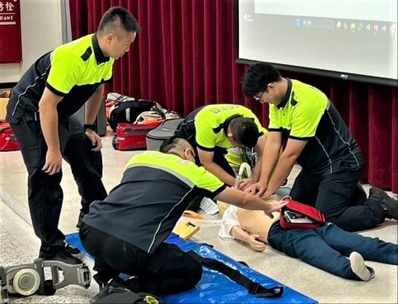 中級救護員訓練_說明救護員主副手所負責之急救處置
