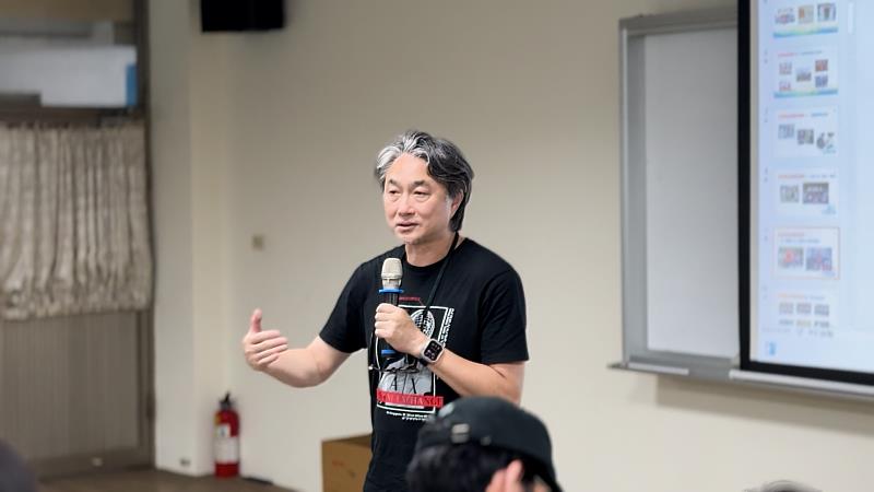 空設系郭一勤老師致詞時感謝兩位分享者
