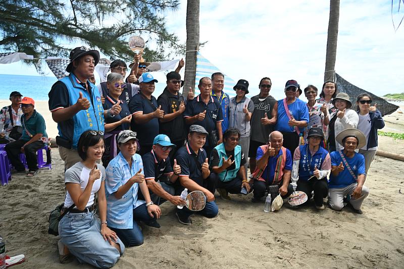 原住民族部落大學跨島嶼南島船造船培訓開訓 跨島嶼講師強強聯手造人才 傳承海洋文化