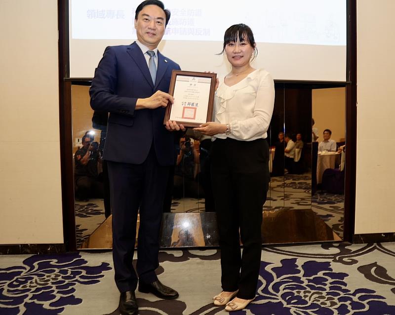 新竹市消防局新聘女性專家學者,強化火災調查鑑定技術。