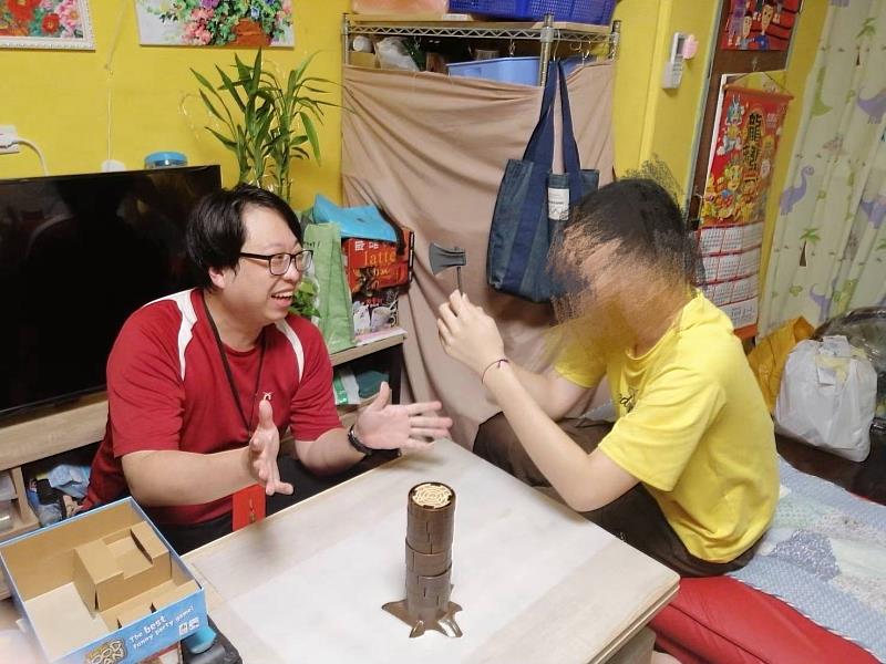 市府今(114)年度共招募18位家庭關懷訪視員，針對有需求的家庭進行關懷訪視