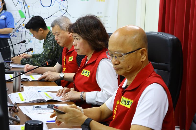 0 丹娜絲颱風強襲!黃敏惠市長率市府團隊連夜應變 全力動員投入災後重建 (1)