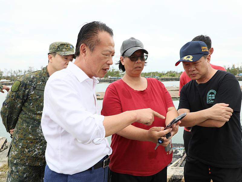 中颱丹娜絲重創嘉義 縣長翁章梁赴沿海地區視察災情