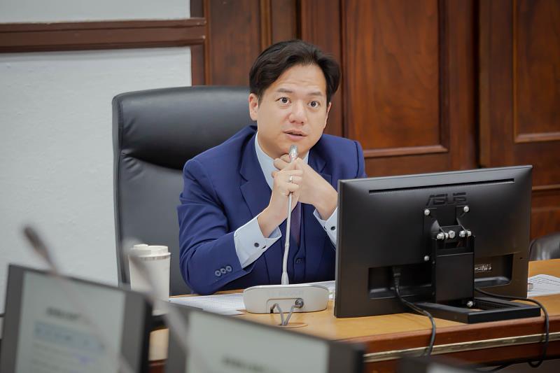竹市府市務會議聚焦颱風災後復原、交通新制及防詐作為。