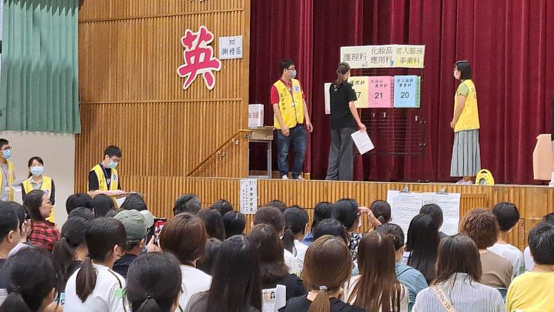 國立臺南護理專科學校114學年度五專聯合免試入學再創佳績 全數額滿 報到率百分百!