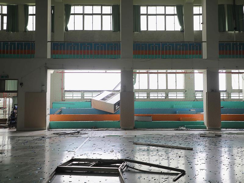 丹娜絲颱風嘉縣校園災損初估將近1億 教育部勘災