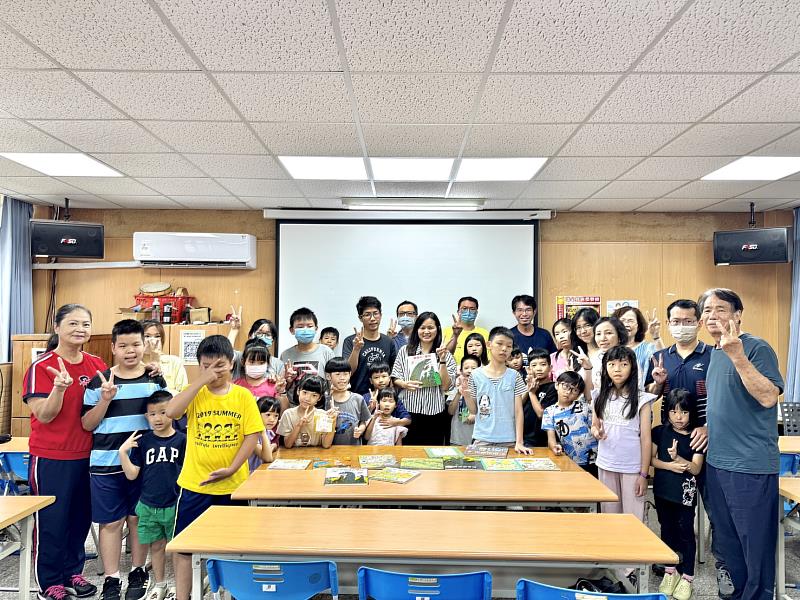 臺東縣家庭教育中心攜手救國團辦理親子共學活動強化家庭連結