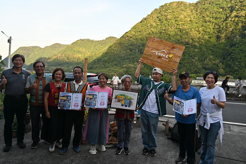 「藝起來我家」庭院分享會首次走進達仁 歌手高偉勛回家唱歌 饒慶鈴參與同樂