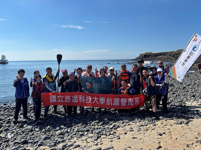 澎湖鎖港杭灣海底藝術化碳匯設施暨珊瑚復育公益活動匯聚產官學研共同參與。