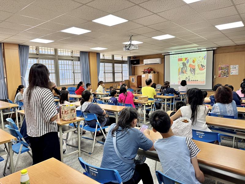 「親子同樂繪~桌住心關係」親子共學活動