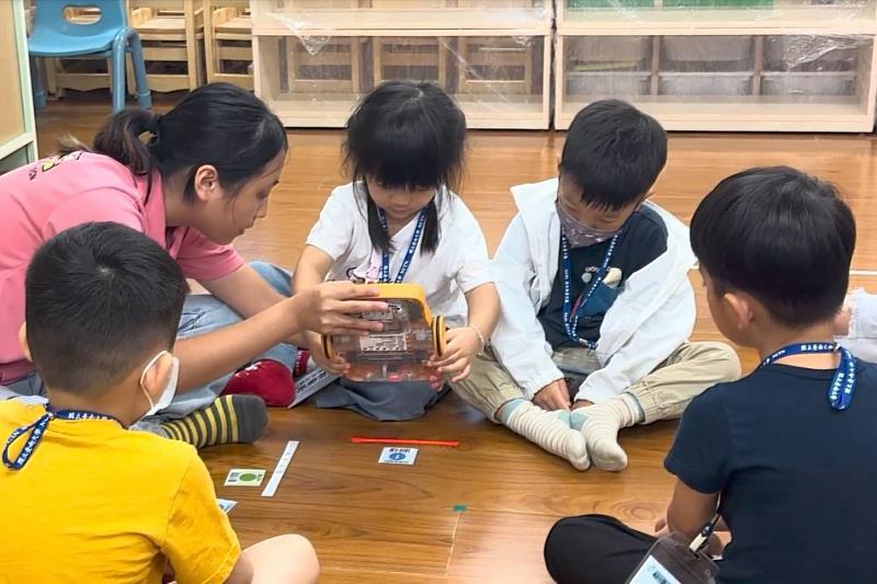 南大幼教系師資生設計課程同時結合幼兒園的日常作息與教學節奏，營造符合幼兒身心發展的學習環境