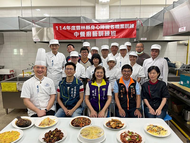 114年度中餐廚藝訓練班溫馨結訓 展現身障學員職訓成果