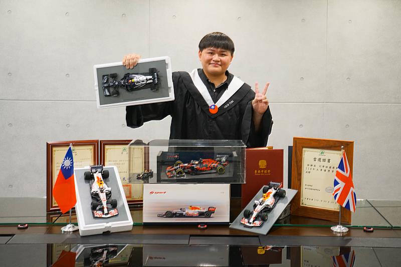 林稚庭錄取英國六名校,挺進賽車工程重鎮