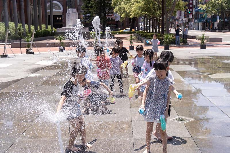 市府舉辦風城水樂園，希望孩子們玩得開心、也玩得安心