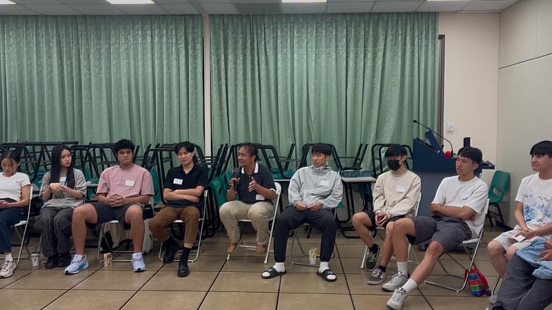 活動設計在一開始，讓同學寫下自己的「關鍵字」，並進行問題引導。