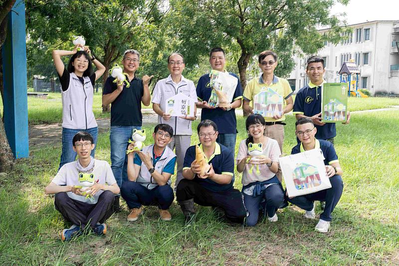 林業保育署嘉義分署積極推動「諸羅樹蛙友善棲地管理標章」與「諸羅樹蛙生態服務給付示範計畫」,兼顧保育與生產