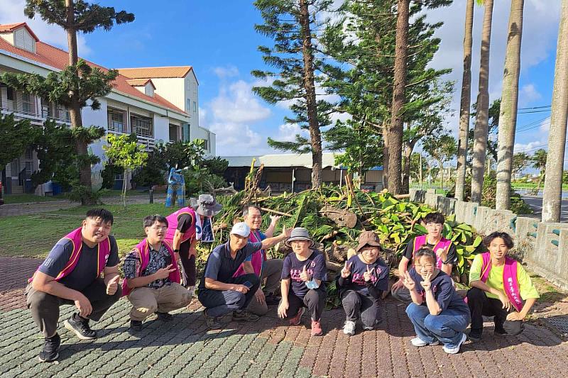 颱風重創七股校園 南大USR團隊緊急動員助偏鄉學校復原