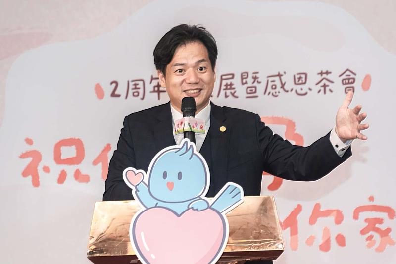 代理市長邱臣遠希望用行動支持每一個渴望擁有孩子的家庭