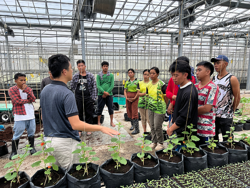 國合會未來將持續與當地大學合作，透過職場實習及示範農場訓練，擴大青農培訓