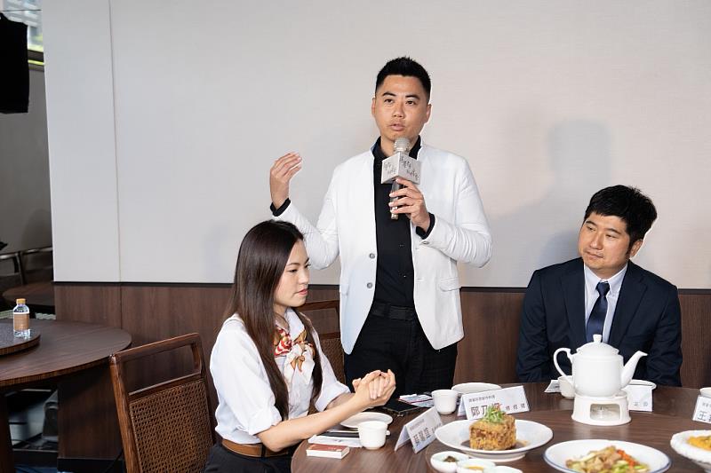 圖3 膳馨民間創作料理鄭乃綱總經理致詞