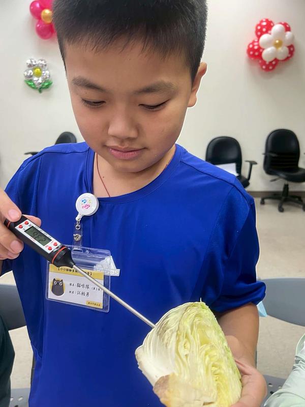 體驗營學童活動照。