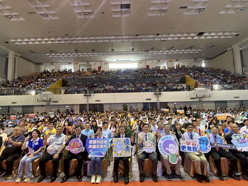 第65屆全國科展閉幕典禮合影。