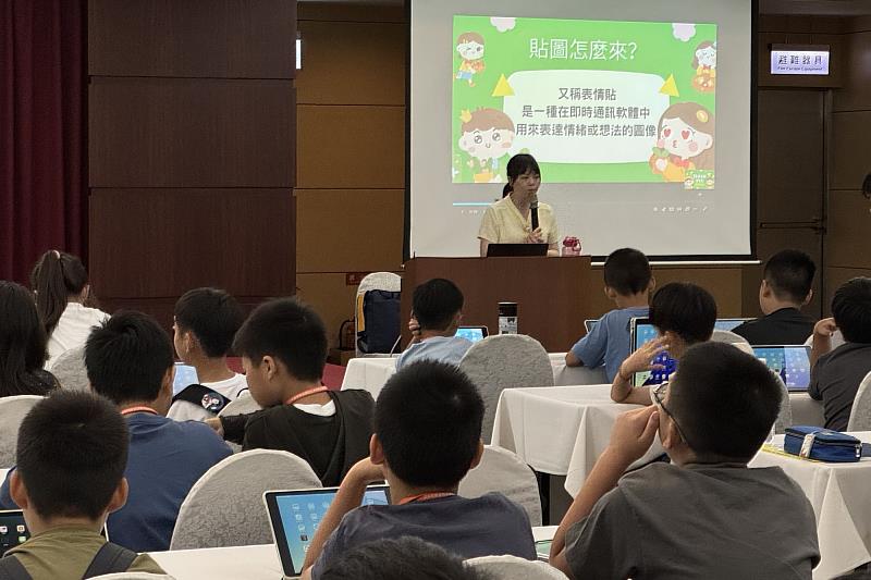 南大辦理資優營，透過多元的課程學習、小隊討論及成果發表等學習方式，盼全面提升學生的情意發展、領導力、創造力、科技力及研究力