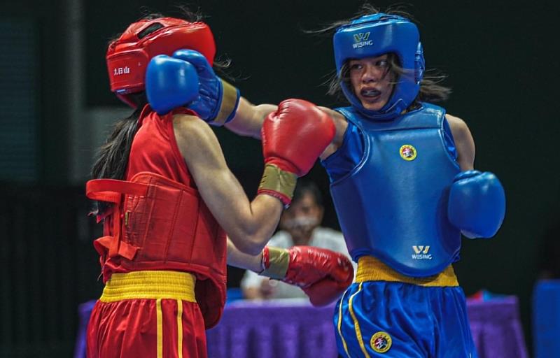 運健學程陳思芸同學參加亞洲地區大學生武術錦標賽女子52公斤級散打金牌。