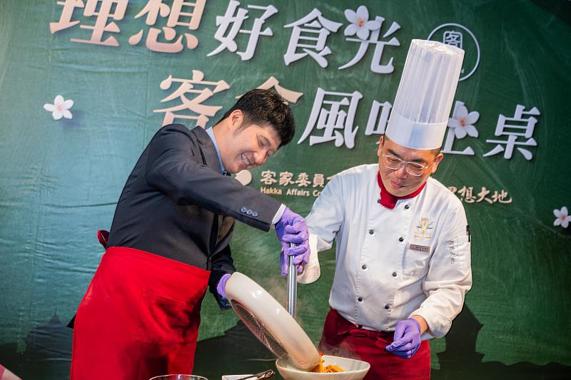 圖3 副主委邱星崴創作哈客小炒義大利麵