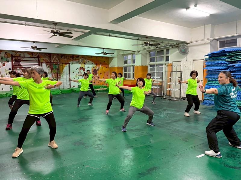 嘉義縣骨鬆肌少運動班8月招生 加開夜間班滿足上班族需求