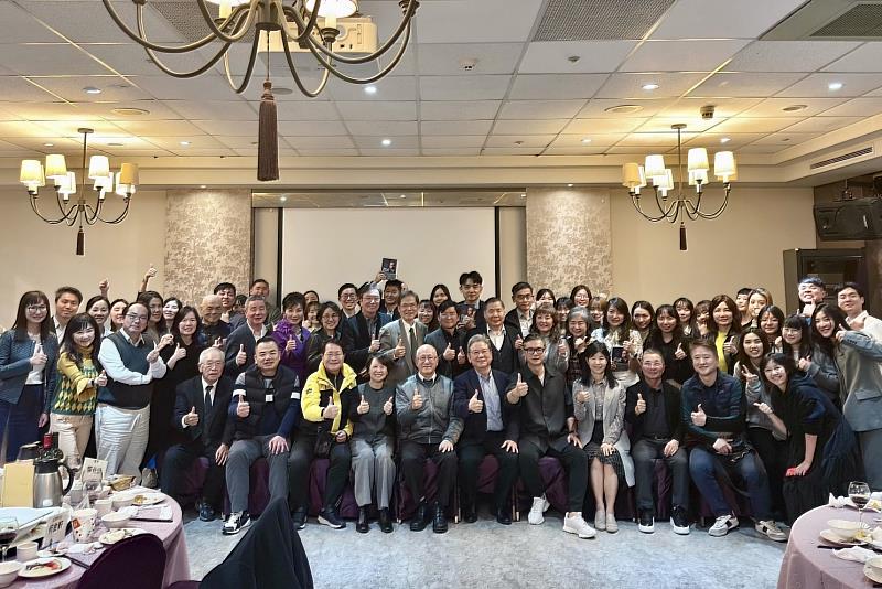 傑思愛德威媒體創辦人暨執行長楊佳燊分享新書