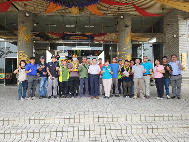 高雄市環保局再度支援嘉義縣，校園災後清理加速進行中-3