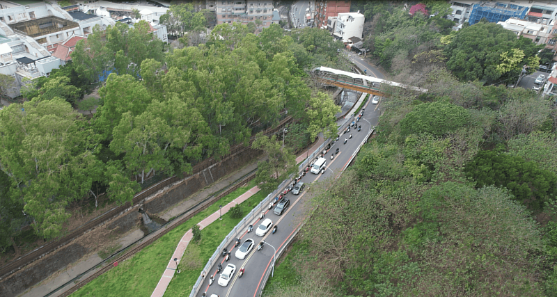 光復路一段525巷塞車_後段