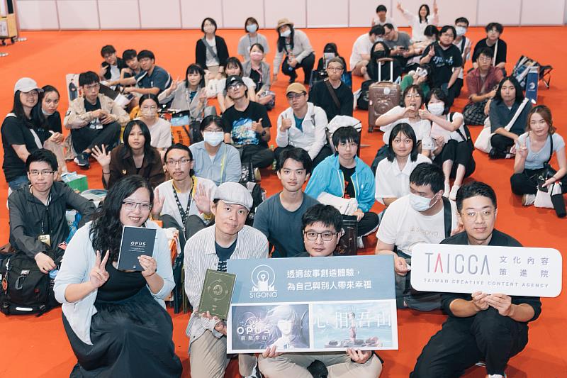 「OPUS宇宙幕後秘話及創作對談」吸引眾多玩家、讀者，以及有志投入ACG產業的民眾參加。（文策院提供）