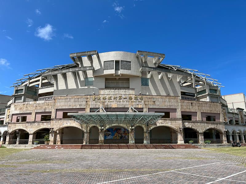 中央地方攜手 臺東縣升級場館設施 體育館空調整修　棒球場座椅汰換　打造舒適安全運動場域