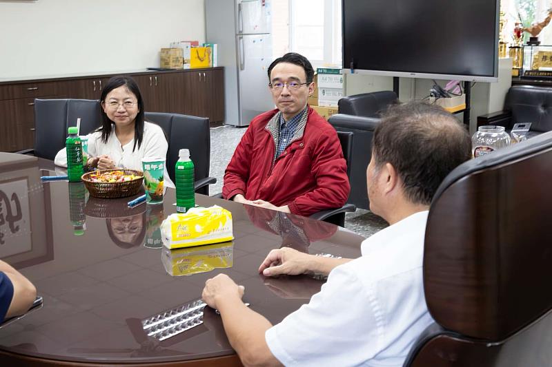 國北教大教授楊凱翔、成德高中校長沈永昆、教網中心主任賴香君座談分享