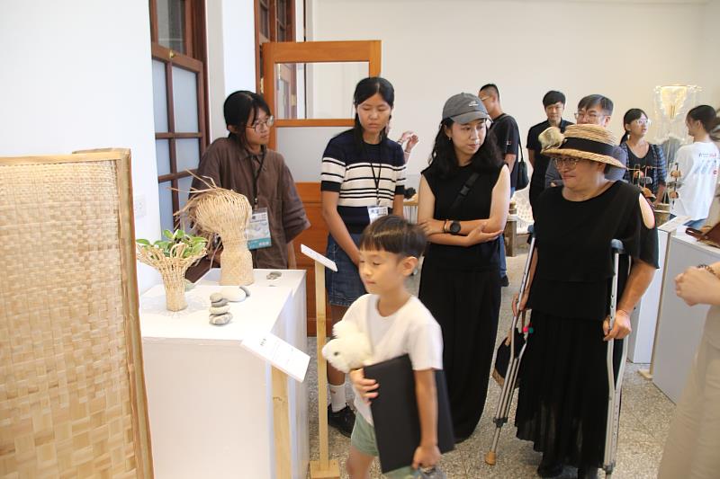 青年創意ｘ在地工藝 展現能量！臺東國際青年工藝設計營競賽成果揭曉 楊凱翔與黃湘庭共同創作《光起族舞》奪得金獎