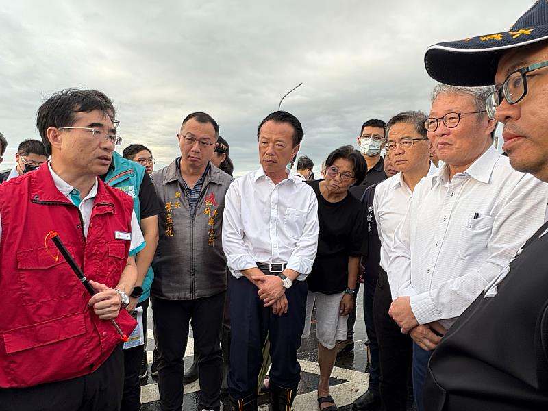 行政院政委陳金德視察淹水災情