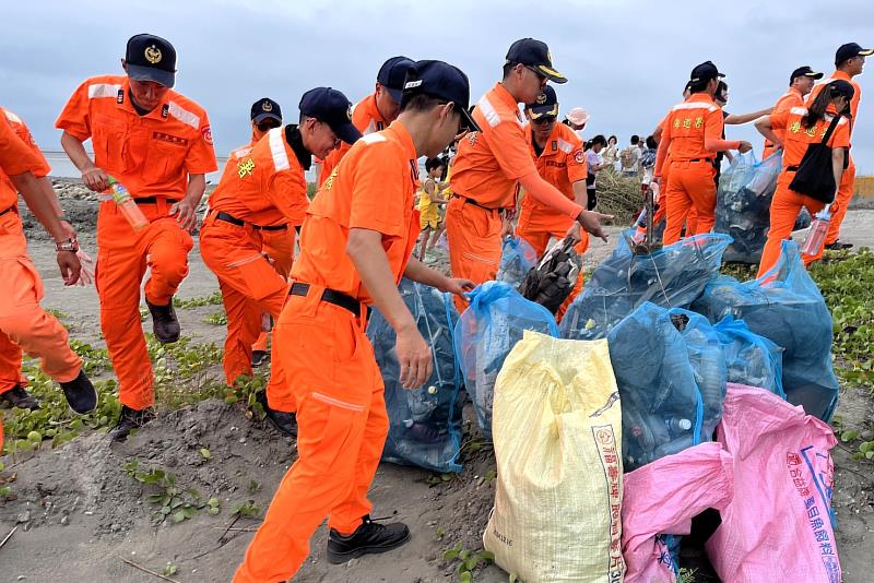 本次淨灘展現政府與民間共護海洋的決心與行動