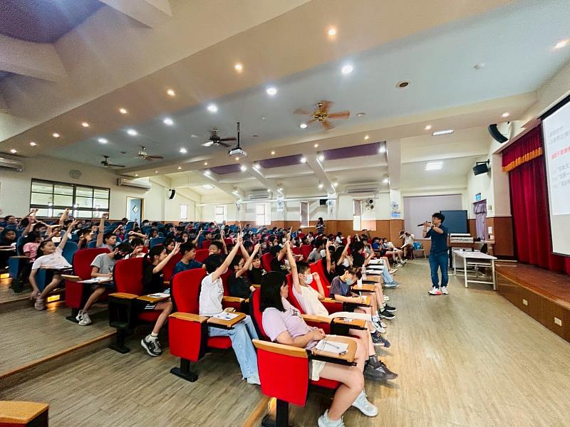 張老師基金會宜蘭中心於宜蘭縣內10所學校辦理心理健康巡迴講座